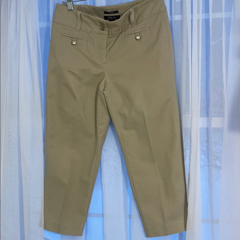 Style and Co. women’s crop pants in tan with gold buttons size 4 stretch